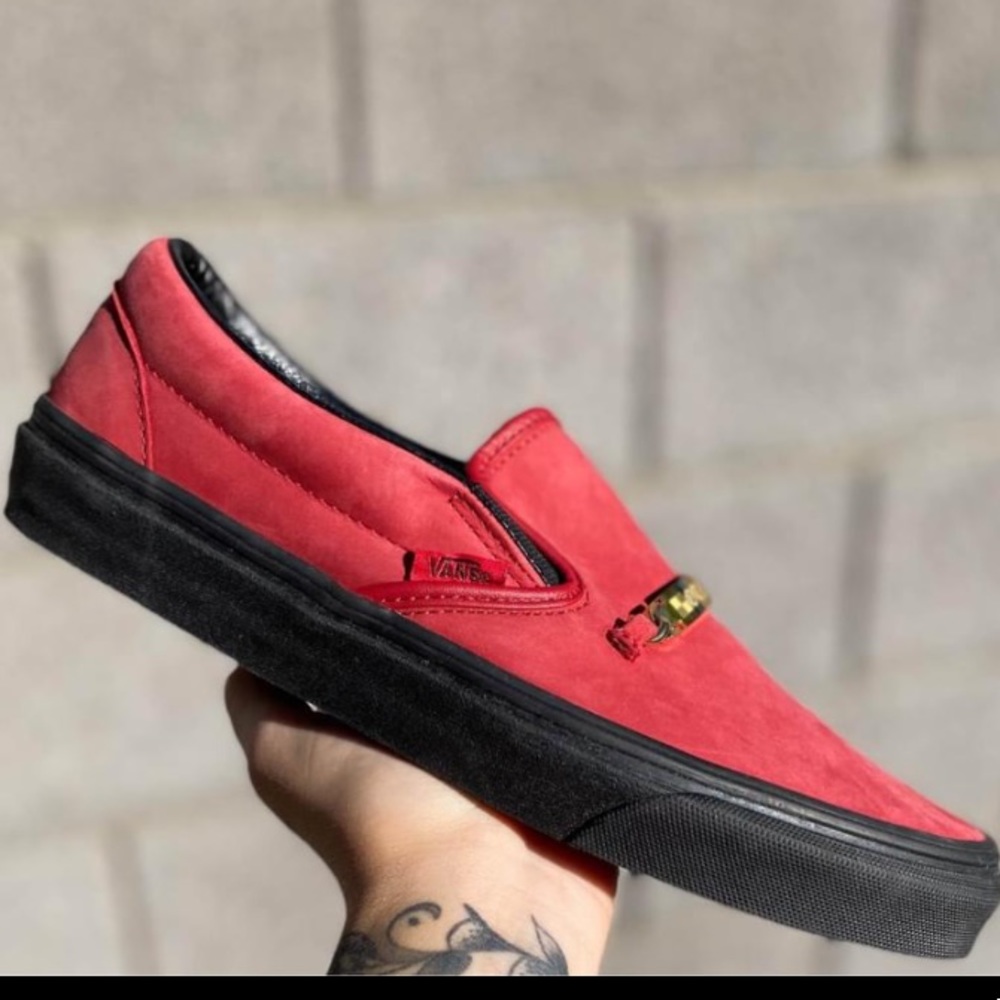 Chili pepper vans